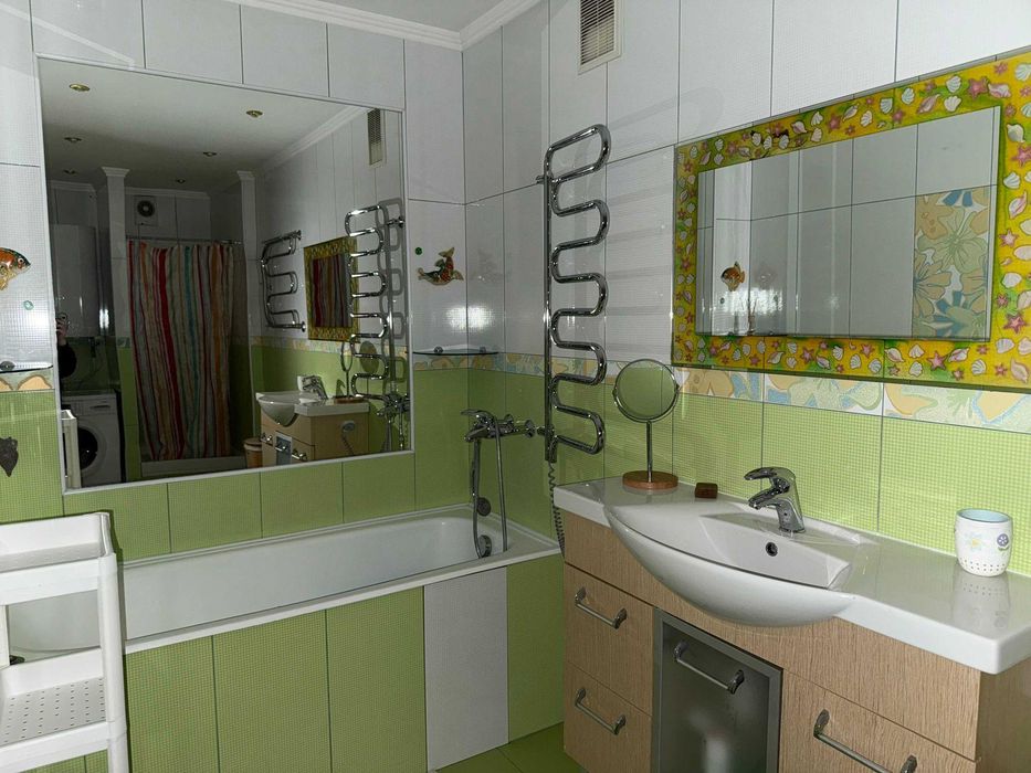 Продам 2кім.квартиру вул.Грушевського,парк Перемоги,м.Бровари DM
