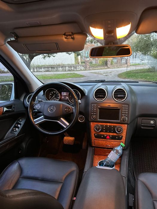 Mercedes- ML 2010рік 3.0D