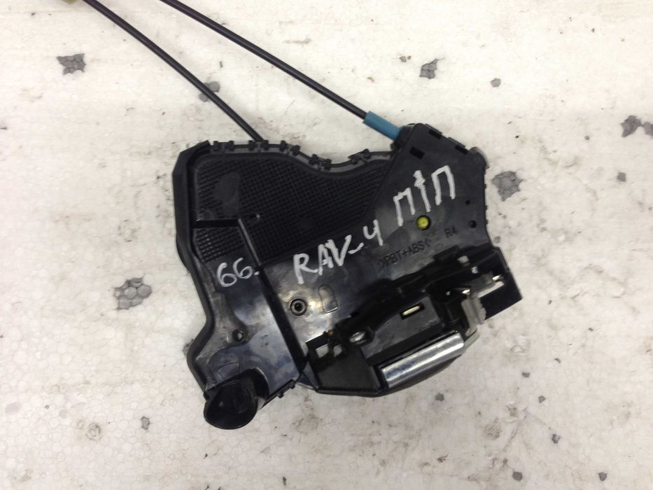 Дверные замки на Toyota Rav-4 13-17