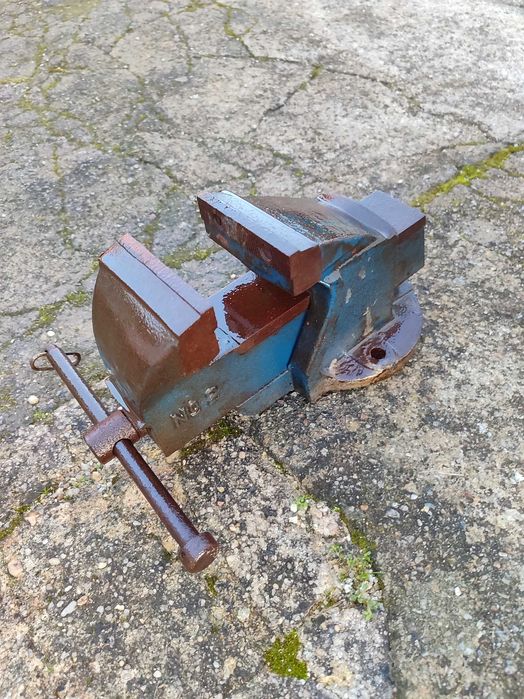 Torno bancada PORTUGUÊS 90mm x 280mm (ferramenta serralharia) da MEMEL
