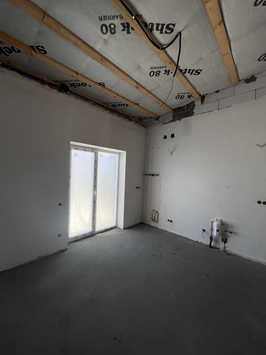 Таунхаус з окремим двором в Гостомелі - готовий на 70%. Газ!