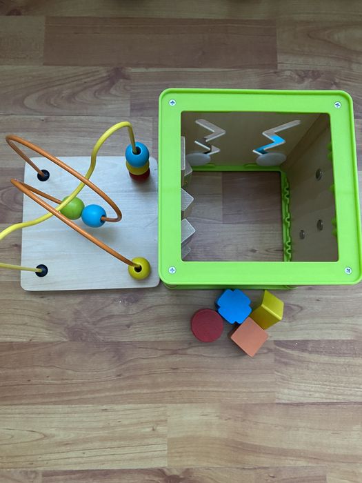 Іграшка-сортер