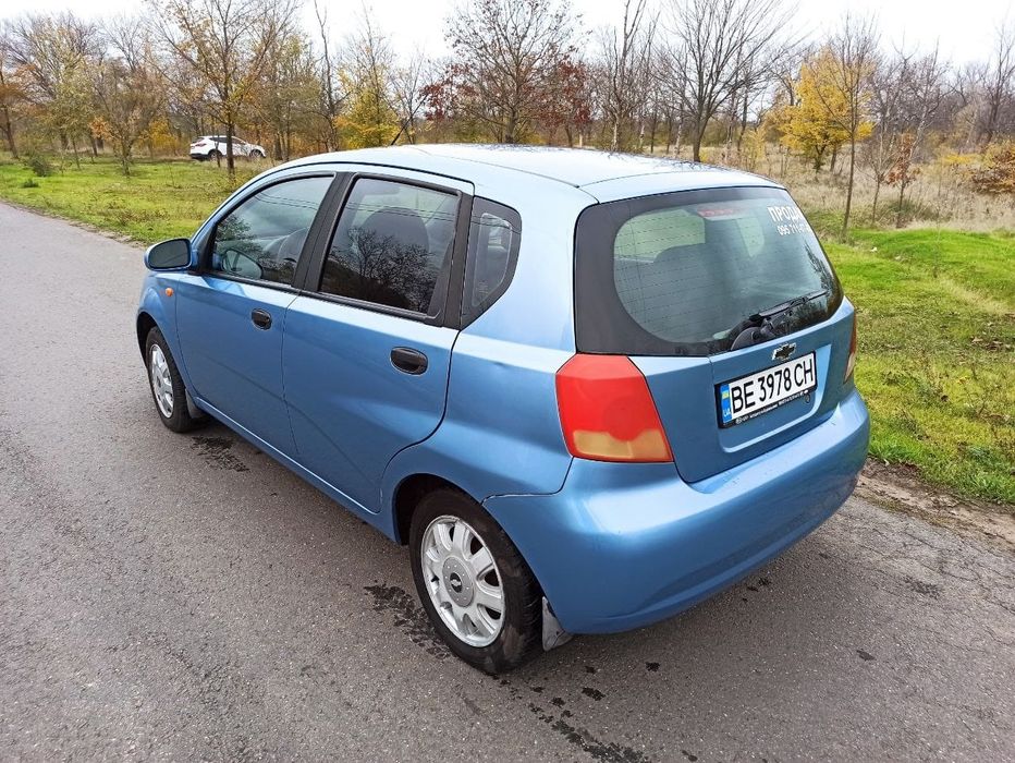Chevrolet aveo T200 hatchback