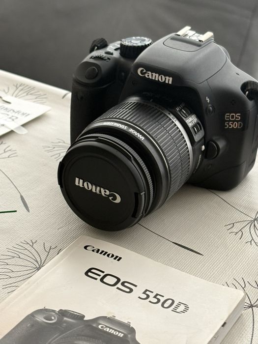 Фотоапарат Canon eos 550