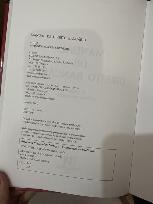 Manual de direito bancario | antonio menezes cordeiro