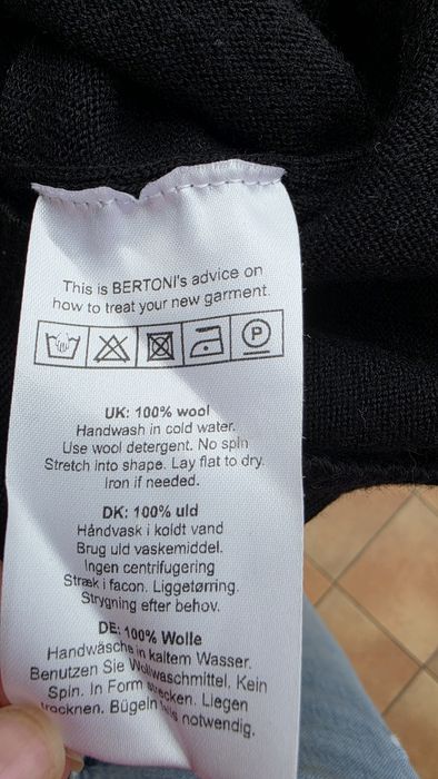 Sweter  Bertoni rozmiar S