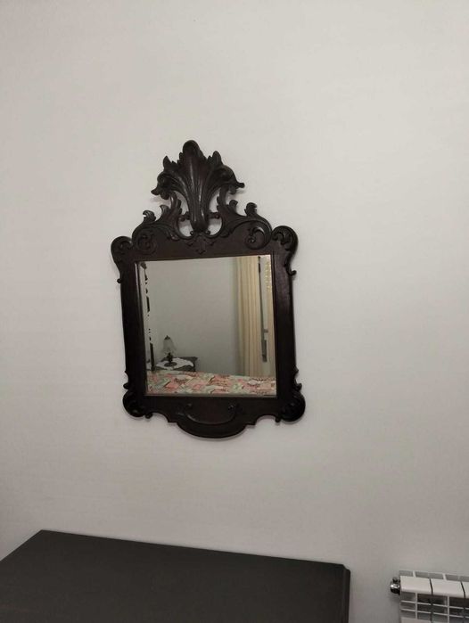 Mobília de Quarto de casal antiga e em bom estado