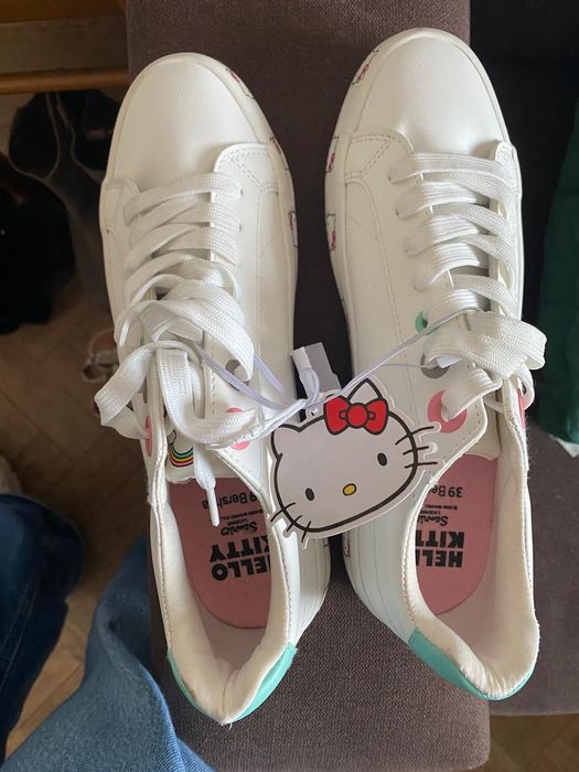 Sapitilhas novas da Bershka 39