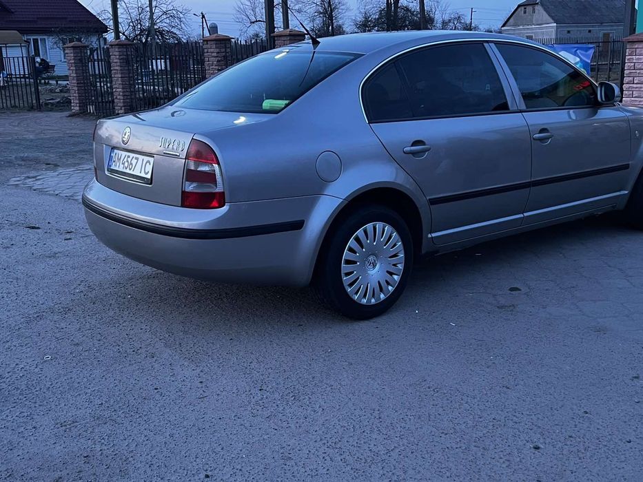 Шкода Суперб 1.8 турбо