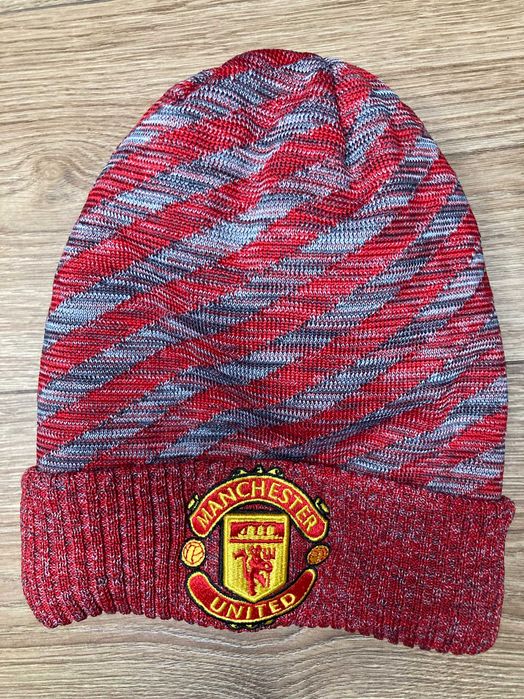 Зимняя шапка New Era Manchester United на флисе