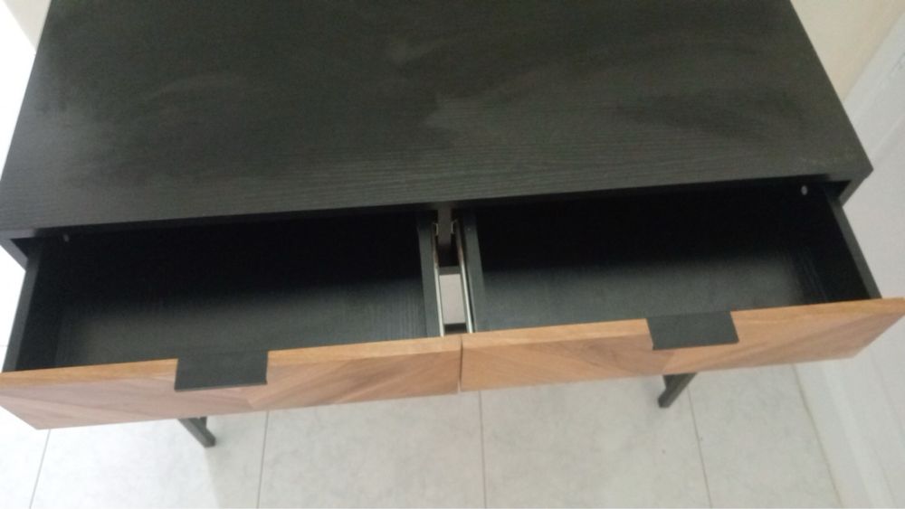 Mesa para hall de entrada