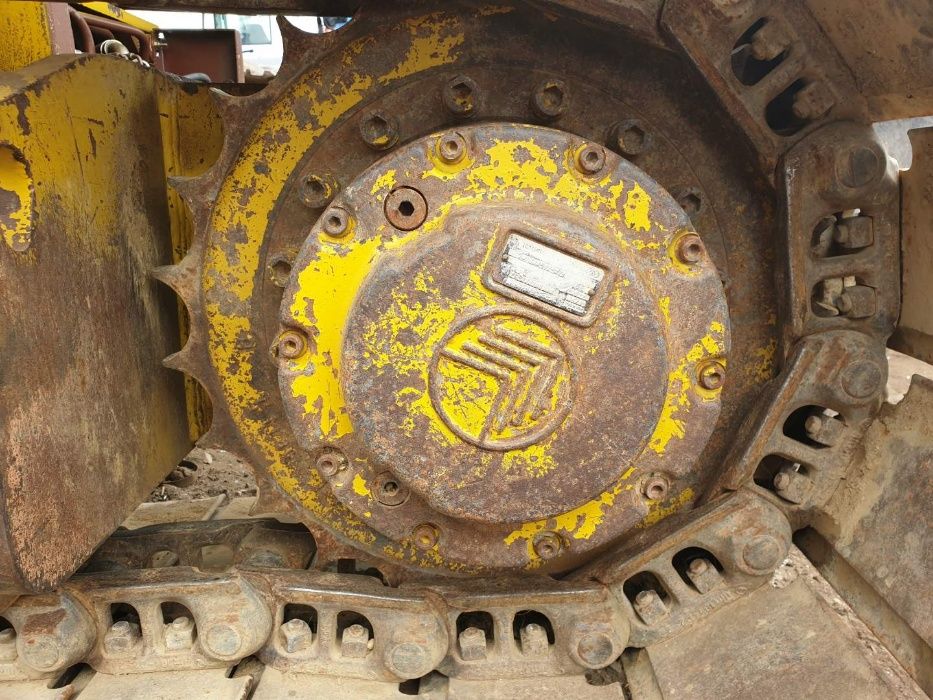 Zwolnica do koparki Liebherr, sierżanty