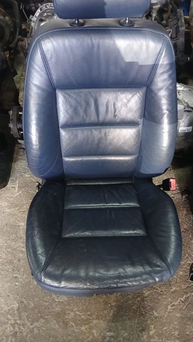 Conjunto de Bancos Audi A6