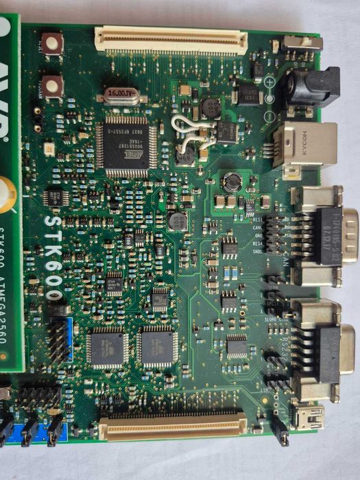 Програматор STK600