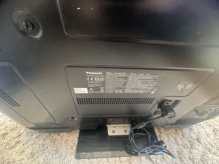 Duży Telewizor Panasonic 42 cale