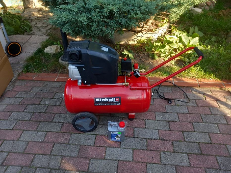 Kompresor olejowy Einhell TE-AC 270/50/10