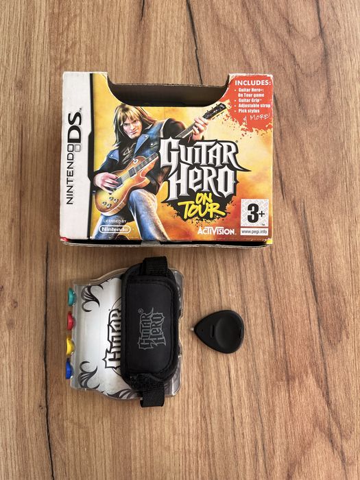 Nintendo DS Lite + Guitar Hero On Tour completo + acessórios + bolsa