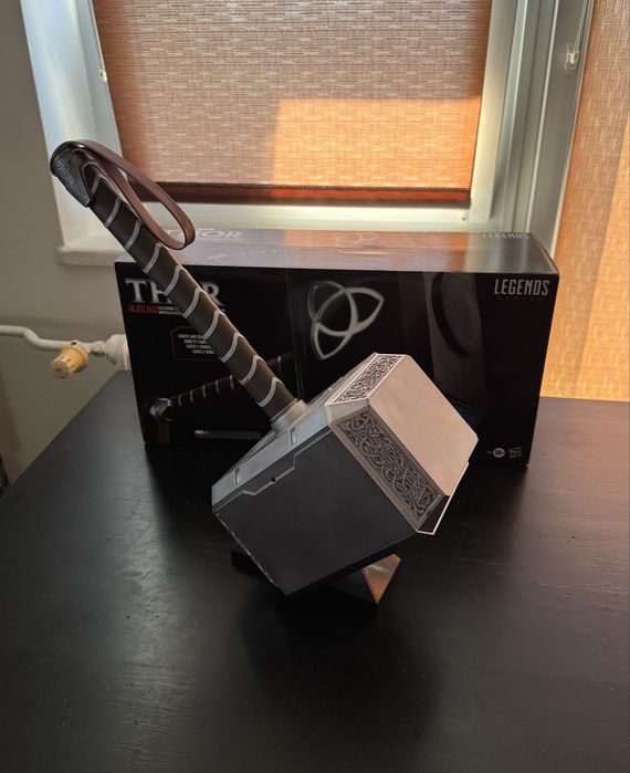 Mjolnir Młot Thora Replika Elektroniczna Marvel Hasbro
