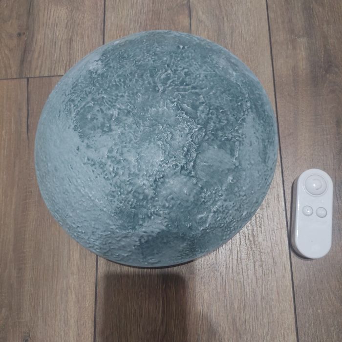 Lampka ścienna księżyc