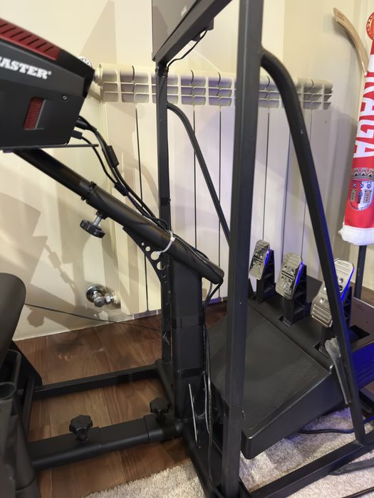 Volante thrustmaster + cadeira + monitor