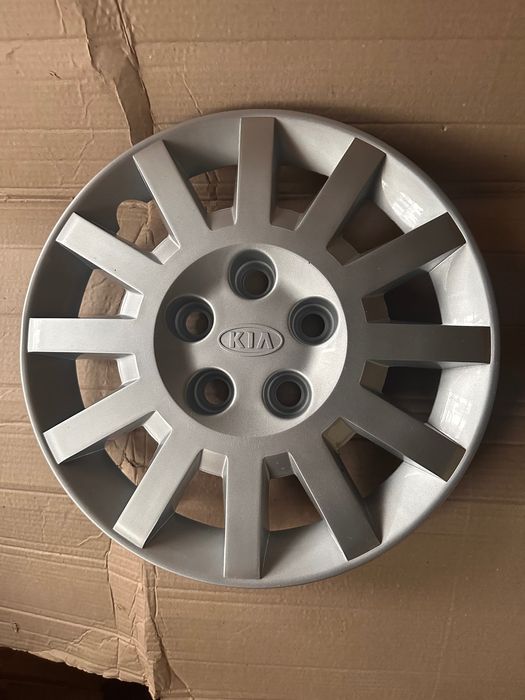 0K53A37170 Ковпак колеса оригінальний Kia Carnival Sedona R15 15”