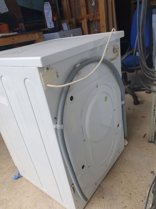 Máquina de lavar roupa Ariston 9kg