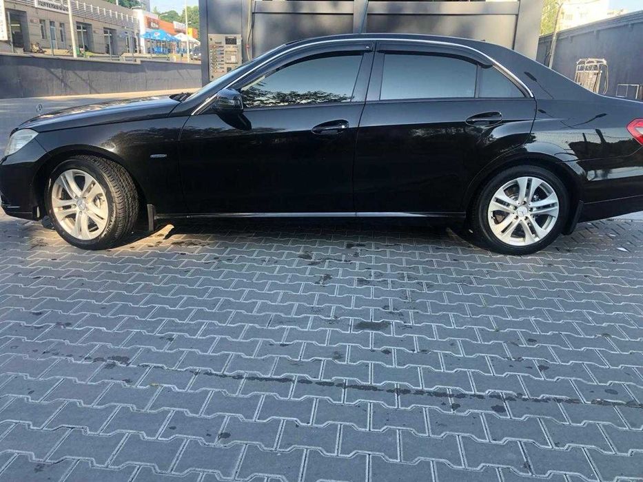 Продам Mersedess E220