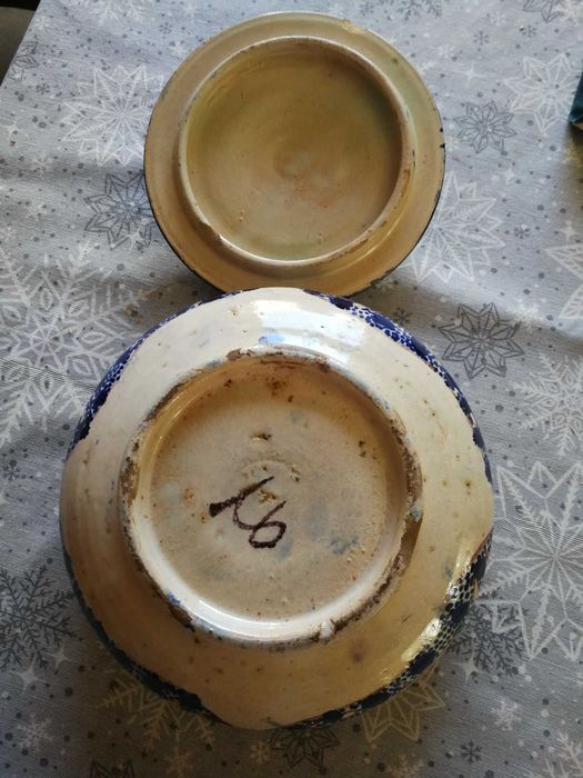 Stareńkie okrągłe naczynie – szkatułka, ręcznie robione, unikat