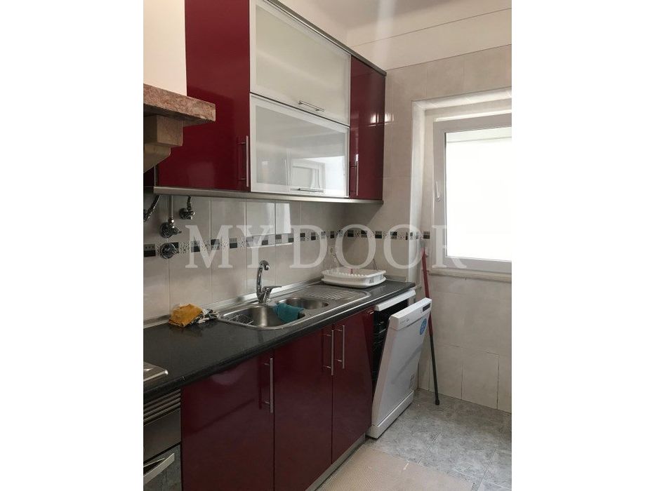 Arrenda-se Quarto - Moscavide - junto à Universidade Europeia