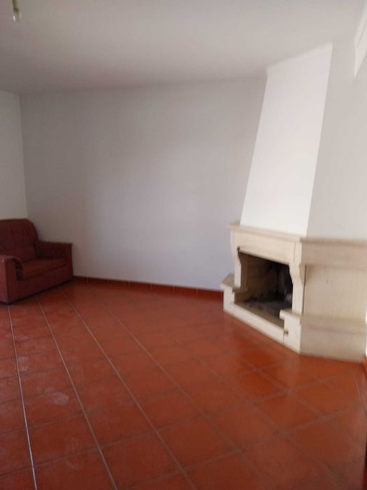 Apartamento T3 para venda em Ourém com varanda