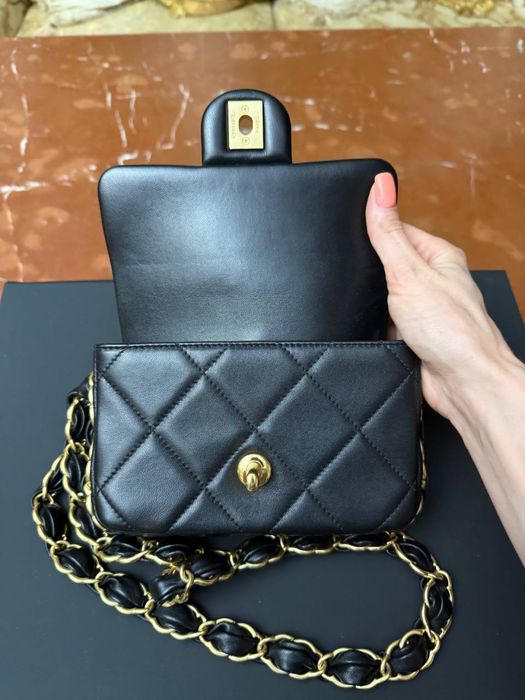 Сумочка від Шанель міні