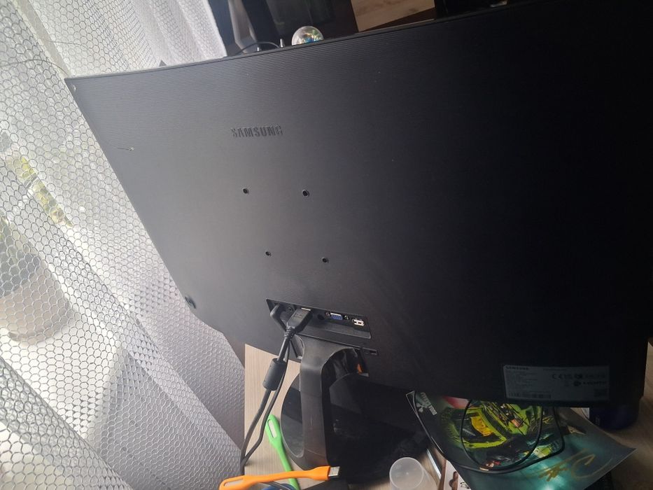 Monitor samsung 27 cali zakszywiany
