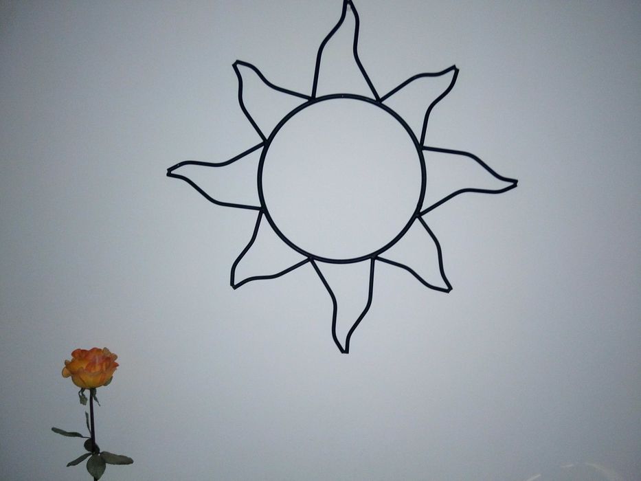 Sol em ferro preto