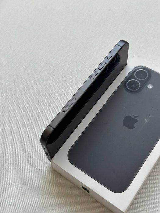 Продам IPhone 17 256 Neverlock