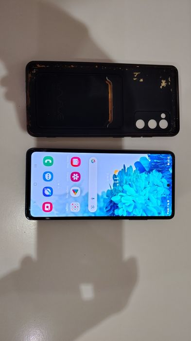 Телефон Samsung S20Fe 6/128 Gb