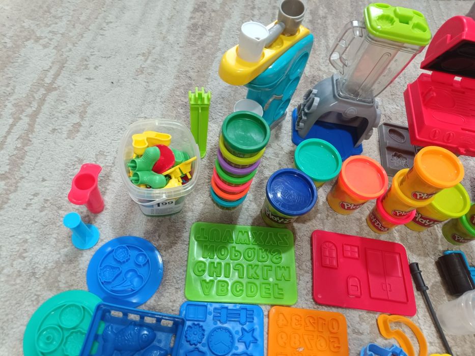 Lote plasticinas e acessórios