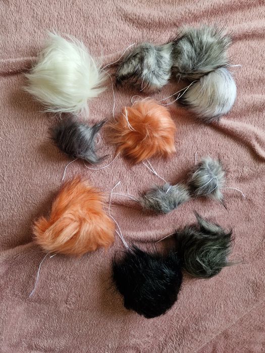 Zestaw pomponów 11 sztuk