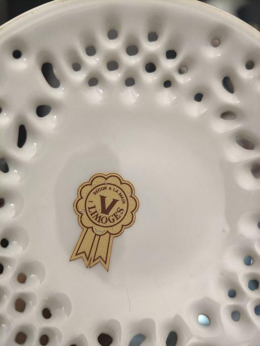 Peças decorativas em porcelana francesa Limoges – pintadas à mão