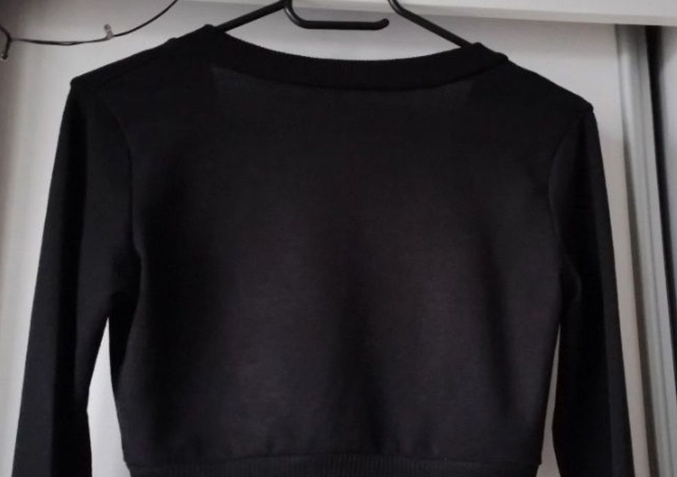 Krótka bluzka damska sweter guziki rozm. S