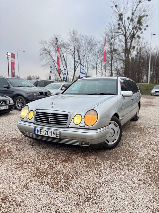 Na Sprzedaż Mercedes E Klasa 2.4LPG/1-wł/super at/klima/alu/zadbany