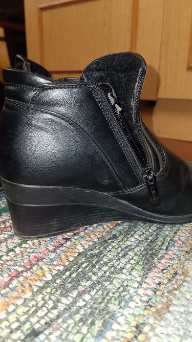 Жіночі ботіночки