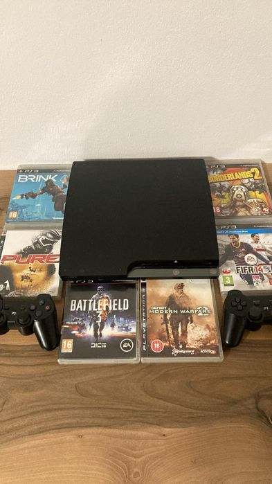 Sprzedam Ps3 z grami i padami