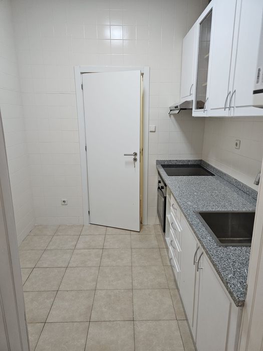 Arrenda-se quartos p/ estudantes junto ao parque nascente