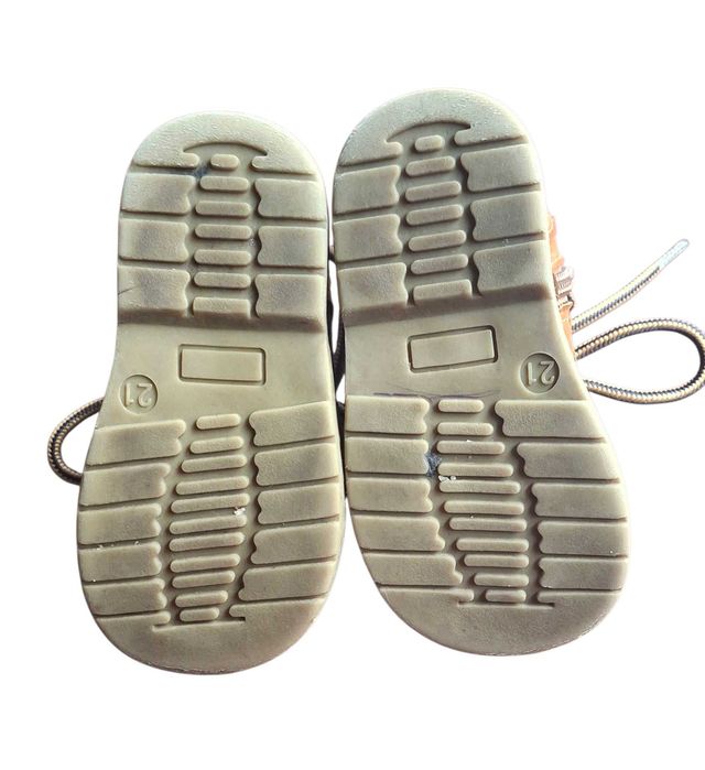 Botas Castanhas Zippy 21