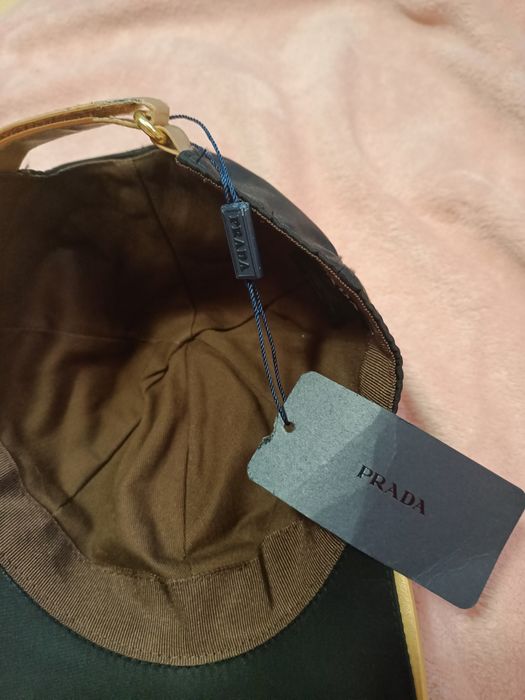 Czapka z daszkiem Prada (Nowa, z metką)
