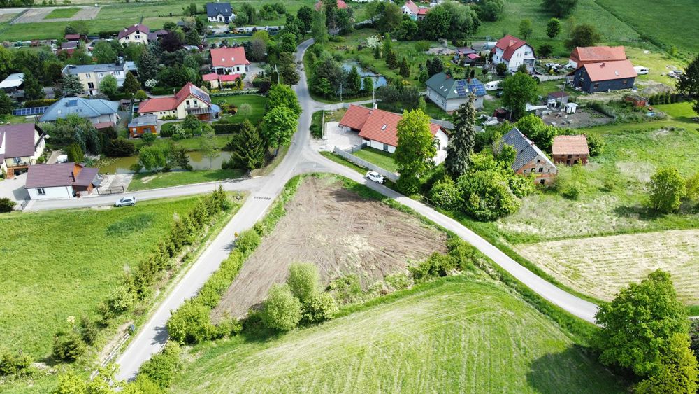 Działka 10,9 ar Niemstów