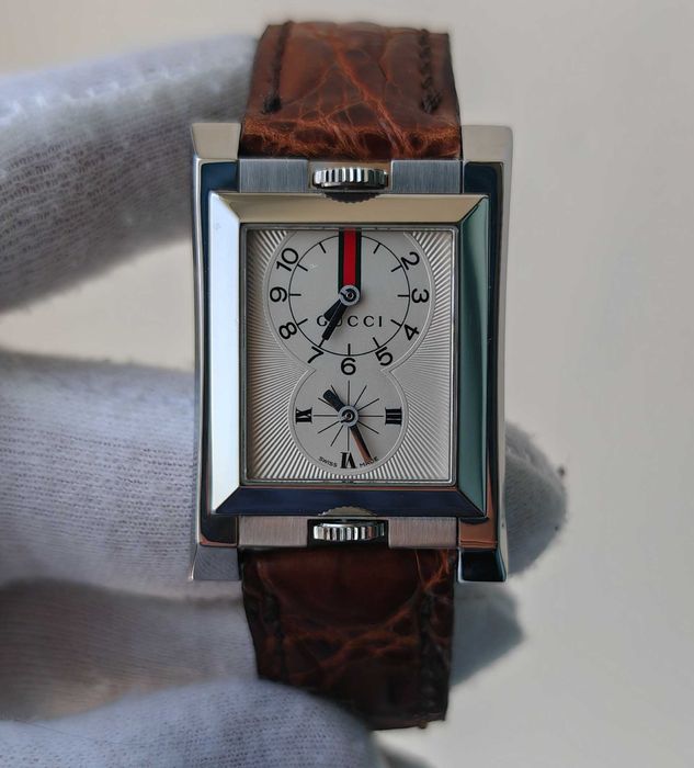 Чоловічий годинник Gucci YA111304 G-Frame Dual Time Swiss made