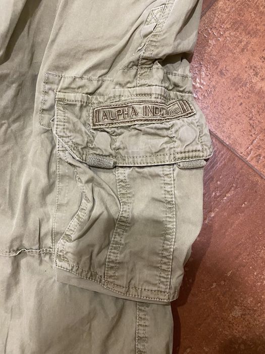 Мужские шорты милитари карго Alpha Industries