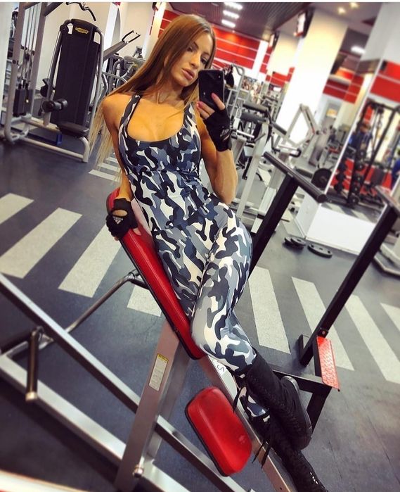 Комбинезон спортивный