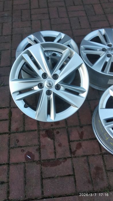 Oryginalne Alufelgi R17 Opel  5 x108 super stan jak nowe